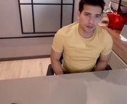 ian_davis is a 23 year old male webcam sex model.