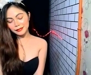 reviya_fox21 is a 18 year old female webcam sex model.