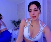 daisyblush is a  year old female webcam sex model.