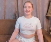 audia7tt is a 18 year old female webcam sex model.