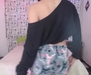 ruvi_la_coneja is a 19 year old female webcam sex model.