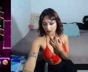 papi_mami_live_ is a  year old couple webcam sex model.