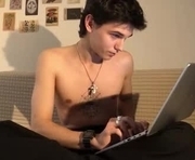 mark_romal is a 19 year old male webcam sex model.