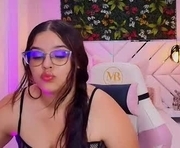 scarlett_montoya is a 18 year old female webcam sex model.