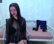 _dulcee_1 is a 18 year old female webcam sex model.