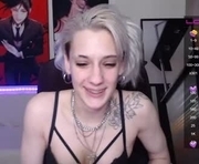 reyaroo is a  year old female webcam sex model.