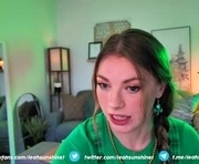 leahsunshine is a 28 year old female webcam sex model.