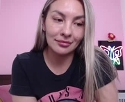 danika_bellaa is a  year old female webcam sex model.