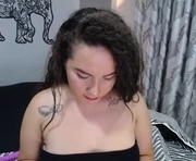naughty_butt is a 28 year old female webcam sex model.