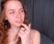 bonniealsbrook is a 18 year old female webcam sex model.