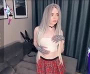 hornysandyrose is a 18 year old female webcam sex model.