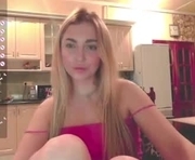 holly_molly8 is a 25 year old female webcam sex model.