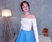 feliciatucker is a 19 year old female webcam sex model.