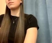 mimicrash is a 18 year old female webcam sex model.