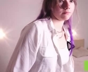 edaeagerton is a 18 year old female webcam sex model.