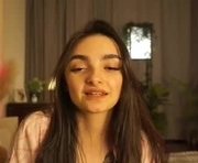 morena_dolce is a 18 year old female webcam sex model.