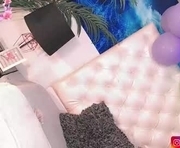 adara_princesss is a 20 year old shemale webcam sex model.