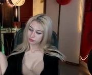 loritorii is a  year old female webcam sex model.