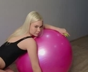 lolly_cat is a 20 year old female webcam sex model.