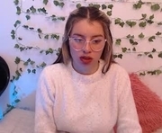 kamilew is a 25 year old female webcam sex model.