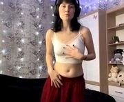 dodiebabikian is a 18 year old female webcam sex model.