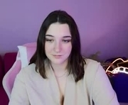 anniedodge is a 18 year old female webcam sex model.