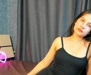 diana_moonn is a 19 year old female webcam sex model.