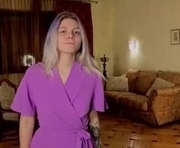 tyraweldy is a 18 year old female webcam sex model.