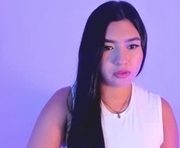 shellyrayhs1 is a 19 year old female webcam sex model.