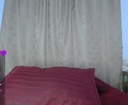 darasweet19 is a 18 year old shemale webcam sex model.