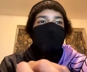 peachy_plum is a  year old shemale webcam sex model.