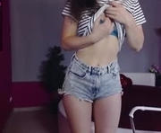 miradiaz is a 25 year old female webcam sex model.