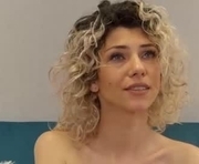 emma_starkk is a 33 year old female webcam sex model.