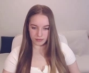 evajuly is a 19 year old female webcam sex model.