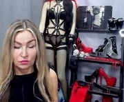 crystalxohotty is a 59 year old female webcam sex model.