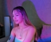 bella_tenderness is a 18 year old female webcam sex model.