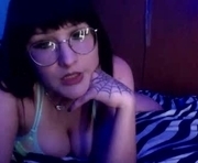 xxpreciousamberxx is a 21 year old female webcam sex model.