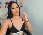 alana_yonarya is a  year old shemale webcam sex model.