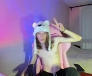 eleganc3 is a 20 year old male webcam sex model.