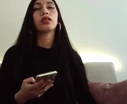 sophi_stonne25 is a  year old female webcam sex model.