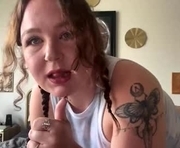 annarose999 is a  year old female webcam sex model.