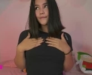 tamyeliot_ is a 23 year old female webcam sex model.