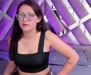 millie_grace is a 18 year old female webcam sex model.