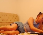 cutexinna is a  year old female webcam sex model.