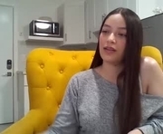 lunashine11 is a 21 year old female webcam sex model.