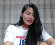 shiningeyes101 is a 30 year old female webcam sex model.