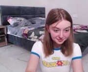 polly_luna is a  year old female webcam sex model.