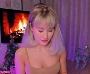 ginthebottle is a 19 year old female webcam sex model.