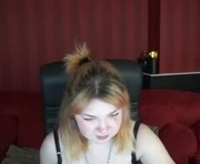 molinmoon is a  year old female webcam sex model.