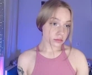 nicole_yo is a  year old female webcam sex model.